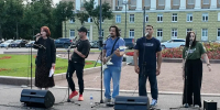 На главной площади Великого Новгорода прошёл благотворительный марафон - Газета Новгород