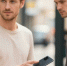 Продажа телефона / Изображение сгенерировано GigaChat от Сбера / amic.ru - ИА Амител