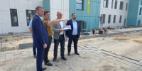 Шуваев проинспектировал строительство и ремонт соцобъектов в Белгороде - Сетевое издание Победа 31