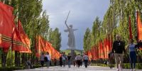 Глава города-героя Волгограда получил Благодарственное письмо от командира танкового полка за воспитание достойного воина - Город Волгоград
