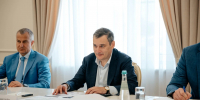 Глава Курской области встретился с руководством главного поставщика бензина и дизеля - Городские Известия