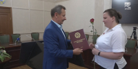 В Доме Правительства КЧР наградили лучших работников МФЦ - Архыз 24