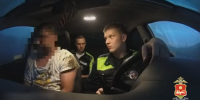 Прокатил инспектора ДПС на двери автомобиля нетрезвый лихач из Белого Яра - Газета Хакасия