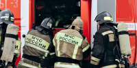Спасатели вывели из горящего подъезда в Челнах 10 человек - Chelny-Biz.Ru