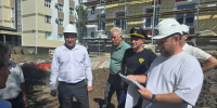 Глава округа Артём Сошин вместе с прокурором Вадимом Хижним проверили ключевые стройки - Газета Приазовье