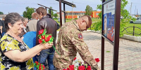 Владимир Громов принял участие в открытии аллеи памяти погибших участников СВО в Романовском районе - Законодательное Собрание
