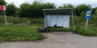 Водитель мопеда врезался в автобусную остановку и погиб в Воронежской области - Обозреватель.Врн