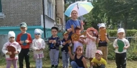 В МБДОУ-детский сад №14 «Рябинка» в группе «Теремок» 28.07.2026 г. прошла увлекательная квест-игра «Лето в сундуке». - Администрация г. Клинцы