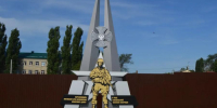 В Кирсанове установили памятник, увековечивающий подвиг земляков — участников специальной военной операции - Кирсанов.Онлайн