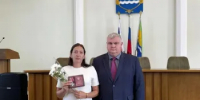 Глава Азовского района Сергей Комаров вручил государственные награды семьям погибших героев СВО - Азовский район