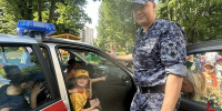 В Петербурге сотрудники Росгвардии провели уроки безопасности для воспитанников детских учреждений - Росгвардия