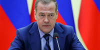 Медведев рассказал, как сохранить Россию - Комсомольская Правда