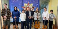 Научить ребят фингерстайлу станет проще благодаря пособию, изданному в Нововоронеже - Bloknot-Voronezh.Ru
