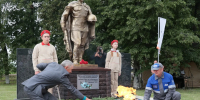 В селе Дросково Покровского района на братском захоронении советских воинов зажгли Вечный огонь - Совет народных депутатов