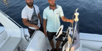 В Крыму спасатели сняли с сап-доски двух парней, которых уносило в море></div>
	<div class= - Вести.Севастополь