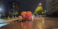 Почти 550 кубометров дождевой воды откачали сегодня ночью с улиц Красноярска - Газета Красноярский рабочий
