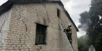 В Должанском районе огонь охватил жилой четырехквартирный дом - Орловский Вестник