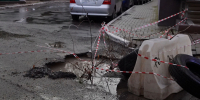 Мусоровоз провалился под асфальт на улице Хользунова в Воронеже - ГТРК Воронеж