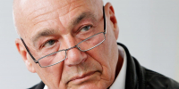 92-летний Владимир Познер высказался о своем отношении к вину - ИА Общественная служба новостей