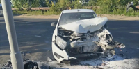 Renault и мотоцикл столкнулись в Стрежевом, пострадали два человека - News.VTomske.Ru