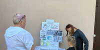 В пгт Большекаменка прошла выставка детских рисунков против коррупции. - Город Ровеньки