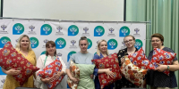 Подушки для бойцов СВО начали шить сотрудницы липецкого Росреестра - Липецкая ГТРК