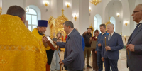 Губернатор Александр Хинштейн осмотрел Свято-Троицкий храм в Курчатове - РИА Курск