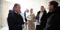 Мэр Ставрополя Ульянченко проверил ход ремонта двух городских библиотек - ИА Победа 26