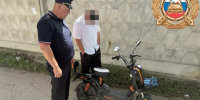В Сызрани юного самокатчика застали за опасной ездой по тротуару - КТВ-ЛУЧ