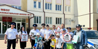 В Ессентуках инспекторы ГАИ проводят занятия с детьми в пришкольных лагерях. - Администрация г. Ессентуки
