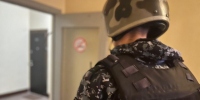 В Петербурге росгвардейцы задержали ночного взломщика квартиры с кувалдой - Петербургский дневник