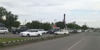 В Саяногорске на видео сняли почти 600-метровую очередь за бензином - ИА Хакасия