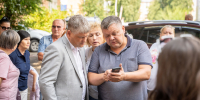 Алексей Фомин встретился с жителями дома на улице Мира - Администрация города Юрга