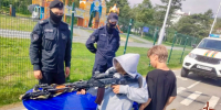 ОМОН «Гвардеец» провел познавательное мероприятие с юными магаданцами - Росгвардия