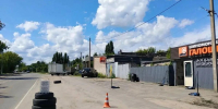 В Липецке пресекают факты незаконного складирования отработанных автомобильных покрышек - Город Липецк