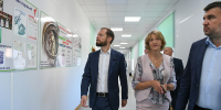 31.07.2026 | Виталий Королев высоко оценил качество проведенных капитальных работ в школе №3 Нелидово и поручил завершить ремонт спортзала к новому учебному году - Правительство области