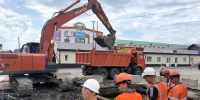 Бригады «Водного союза» устраняют  аварийную ситуацию на изношенном водоводе в районе Свердлова - Невежина, из-за которой в ряде районов города была ограничена подача воды - Администрация г. Курган