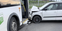 Водитель Шкоды пострадал в ДТП с автобусом в Липецке - Липецкая ГТРК