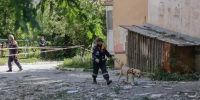 В Гуково жителям дома, пострадавшего от БПЛА, не разрешили вернуться в квартиры - DonDay.Ru