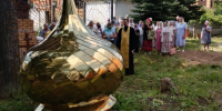 В Бугульме на Храм-часовню установили купол с крестом - Альметьевская Епархия