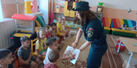 Юные жители Березово учились вызывать пожарных и эвакуироваться - МЧС