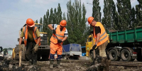 Глава города Дмитрий Анисимов вместе с губернатором Кузбасса Ильей Середюком проверили ход реконструкции трамвайного маршрута №10 - Администрация города