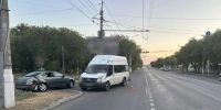 В Волгограде пассажирка упала в автобусе при экстренном торможении - Волга-Медиа