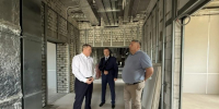 В Волжском и Камышине расторгли контракты с подрядчиками, строящими поликлиники - Volganet.Net