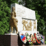 1 августа 1924 года в селе Дерюгино Дмитриевского района в большой трудовой семье Михаила Матвеевича и Анны Афанасьевны родилась Вера Терещенко. В семье было 12 детей: 7 сестёр и 5 братьев. Вера была младшей из сестёр. - Газета Дмитриевский вестник
