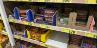 Повелась на броскую упаковку и купила те самые сосиски со вкусом колы из Пятёрочки: дегустировали всей семьёй, да сытыми не остались - Progorod33.Ru