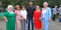 По-семейному гостеприимно и душевно сразу два праздника отмечают в аале Чарков - ИА Хакасия