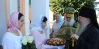 Божественная литургия в Свято-Никольском храме посёлка Ракитное - Губкинская епархия