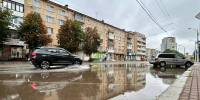 Из-за сильного дождя в Калининграде подтопило несколько улиц: приостановлено движение трамваев и троллейбусов (фото) - Kaliningrad.Ru