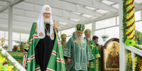 Митрополит Иосиф и епископ Иларион среди сонма архипастырей сослужили Святейшему Патриарху Кириллу в Серафимо-Дивеевском монастыре, изображение №1 - Ивановская митрополия